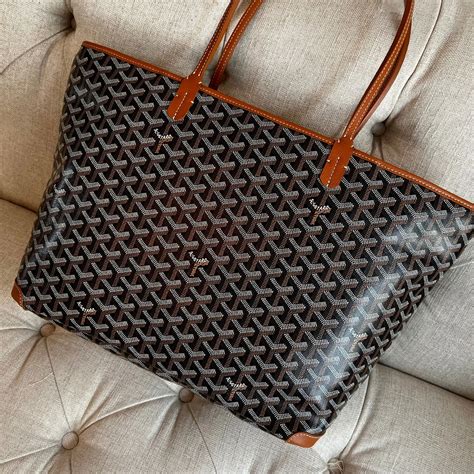 goyard bag reversible|goyard artois pm vs mm.